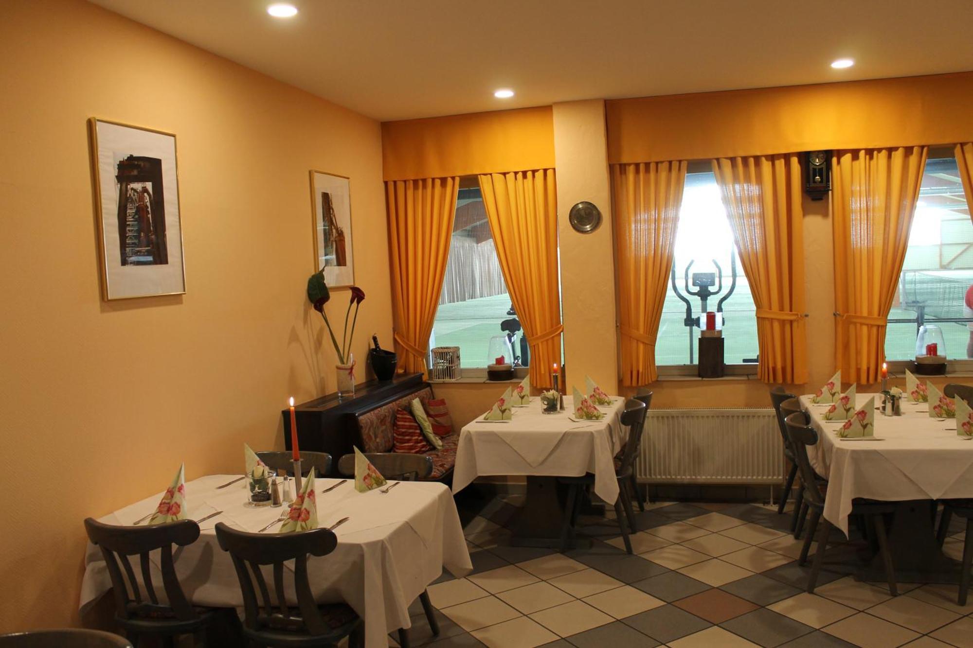 Toto'S Gasthaus Hattingen Εξωτερικό φωτογραφία