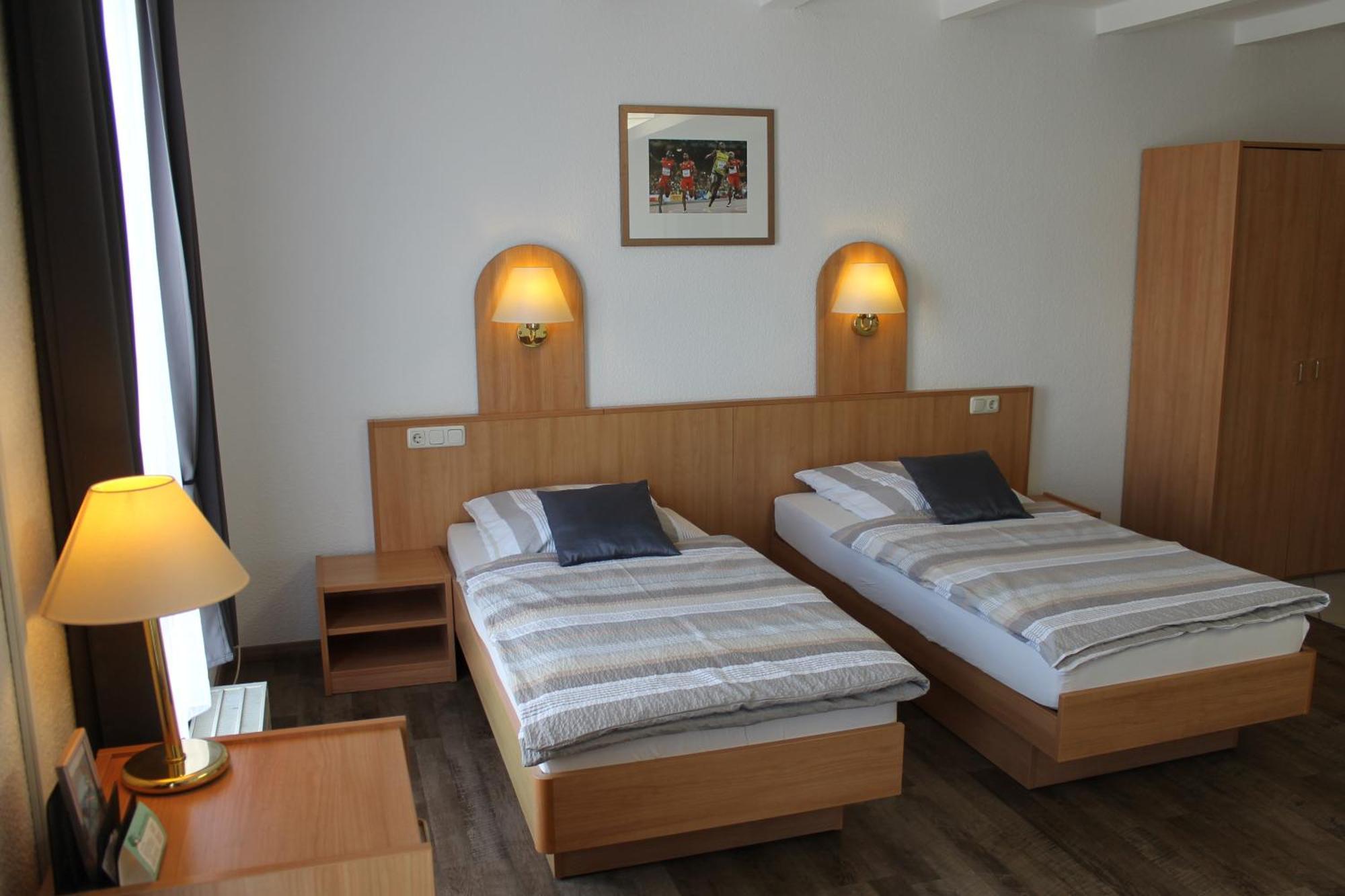 Toto'S Gasthaus Hattingen Εξωτερικό φωτογραφία